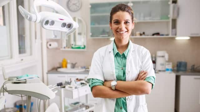 What to Look for in a General Dentist | Colgate®