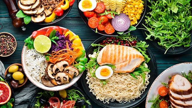 variety-of-food.jpg Platos saludables y deliciosos