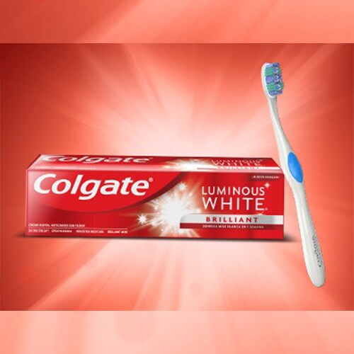 Cepillo de Dientes Colgate 360° White