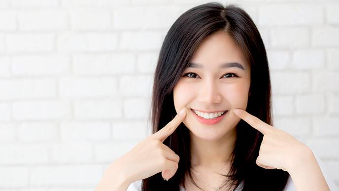 Beautiful Woman Smiling Beautiful Woman Smiling