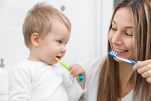 Buenos hábitos de higiene bucal para prevenir bacterias en la boca
