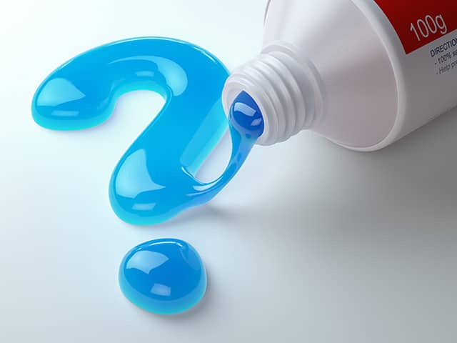 ¿Cómo elegir una pasta de dientes para el mal aliento?